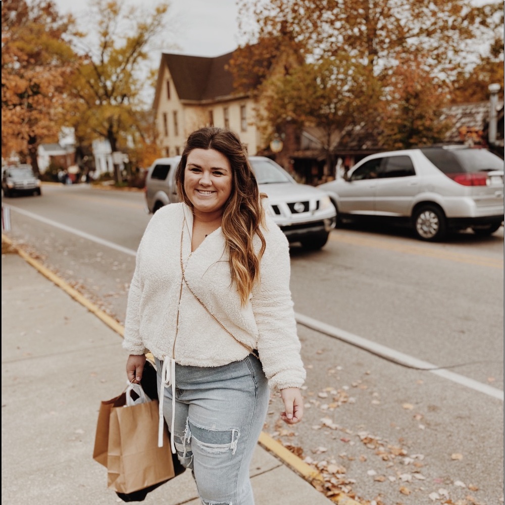 Meet your Posher, Megan